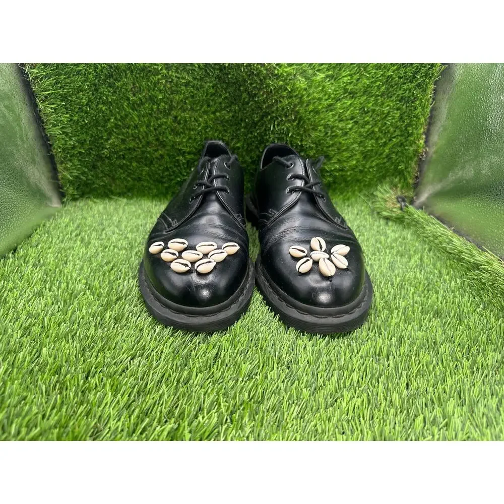 Dr. Martens 1461 Mono 14345001 Oxford Shoe Unisex M9/W10 Black Leather Sea Shell